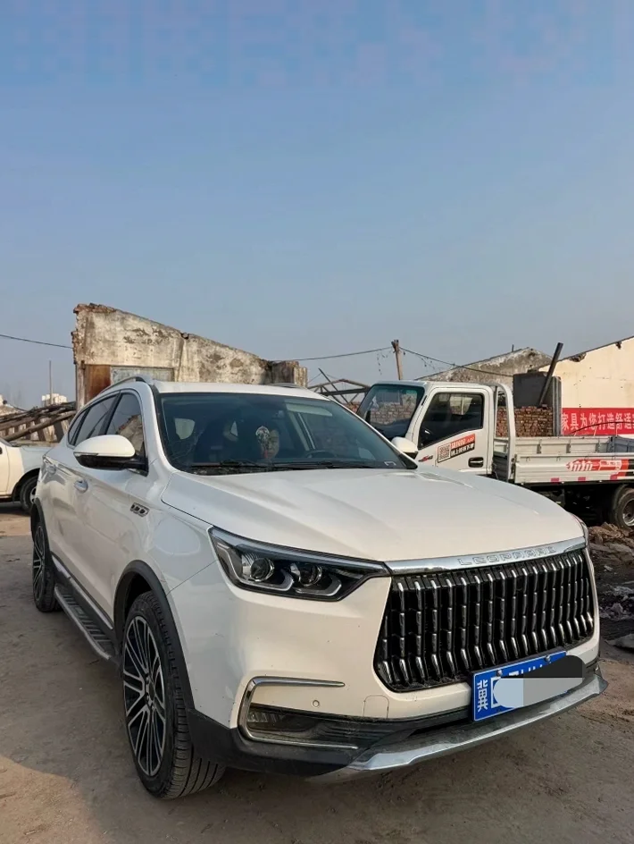 猎豹汽车迈途 正面外观三