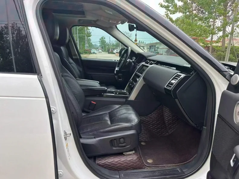 路虎发现 内饰前排