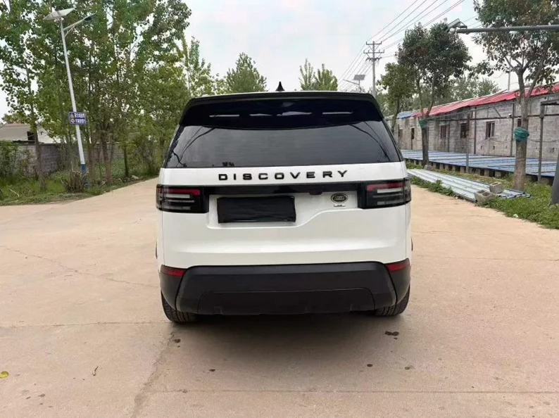 路虎发现 驾驶室