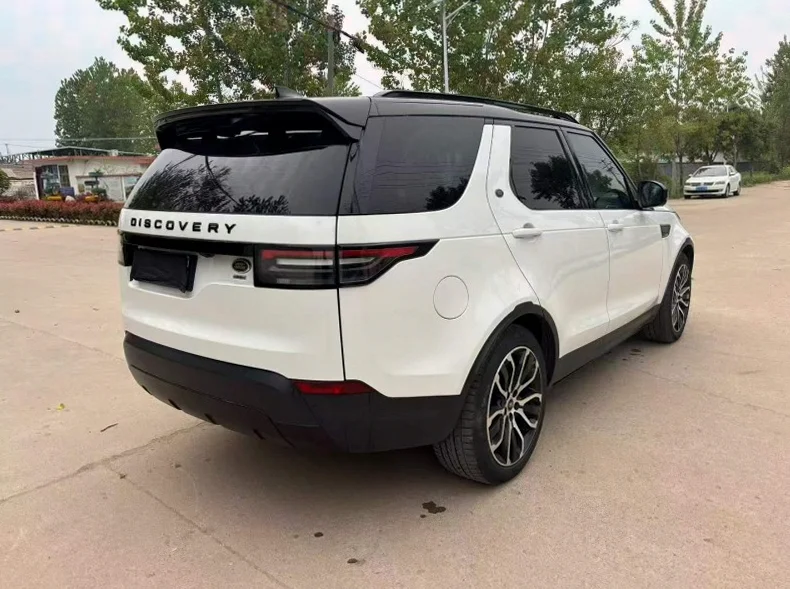 路虎发现 内饰后排