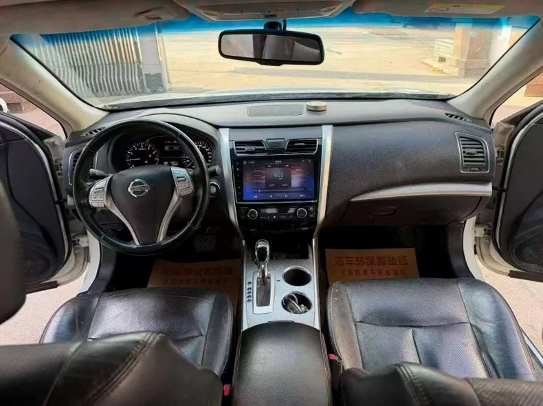 日产天籁 后面外观二