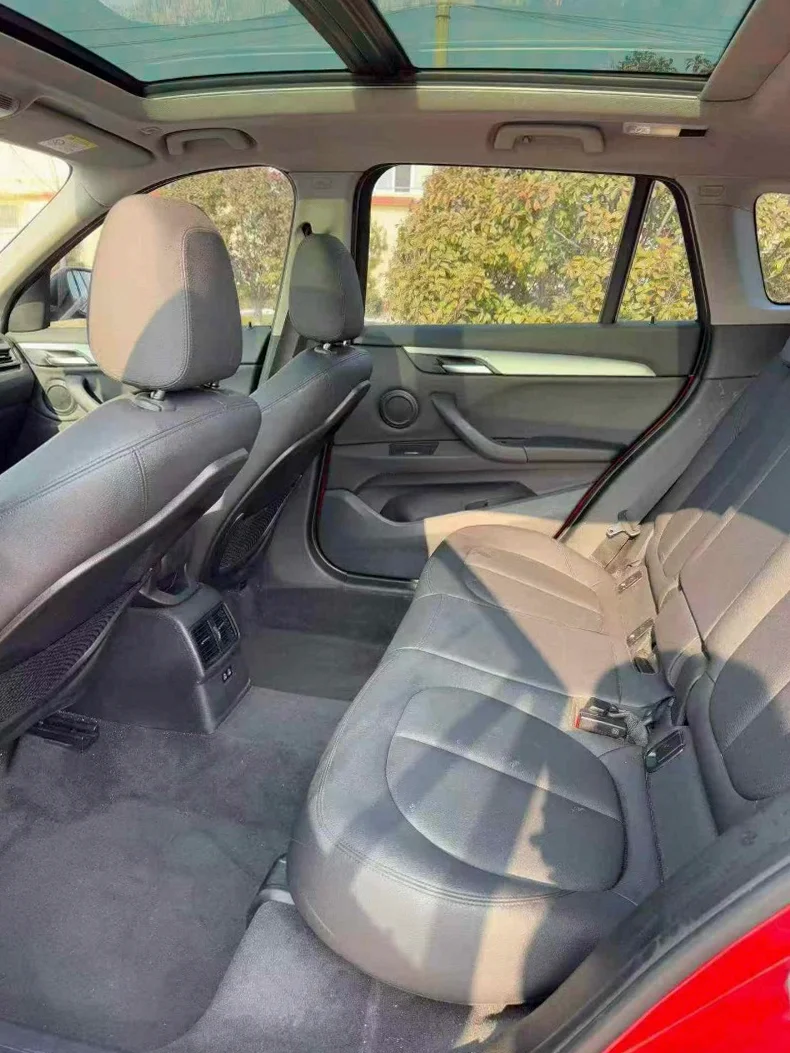 X1宝马 内饰后排