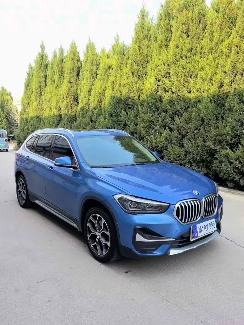 X1宝马 正面外观二