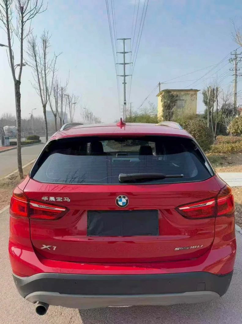 X1宝马 后面外观三