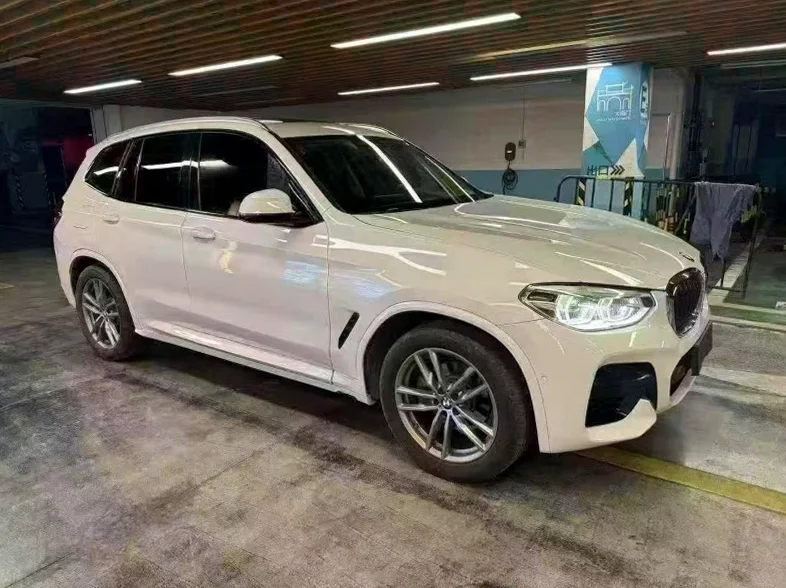 宝马X3 正面外观二