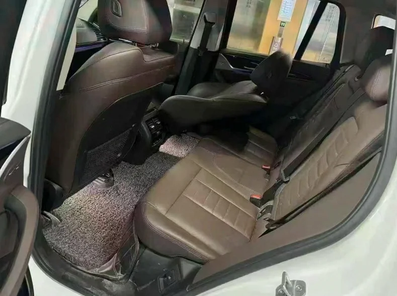 宝马X3 后面外观二