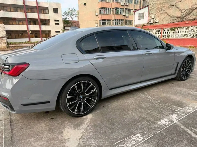 宝马7系 内饰后排