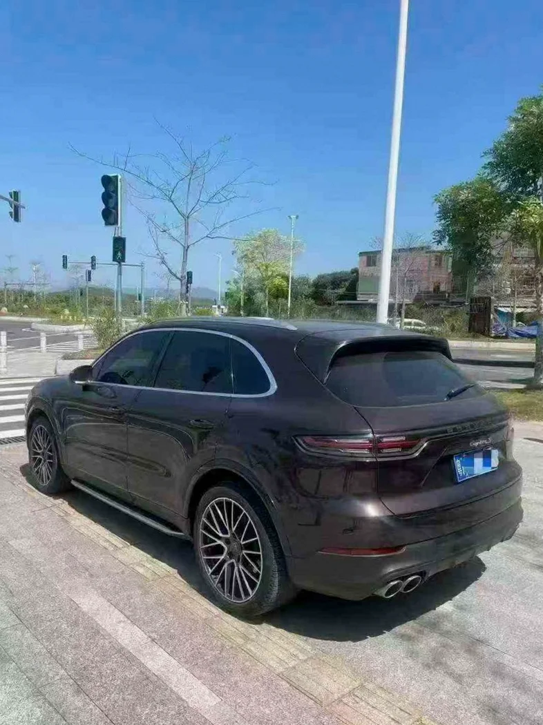 保时捷卡宴 内饰后排