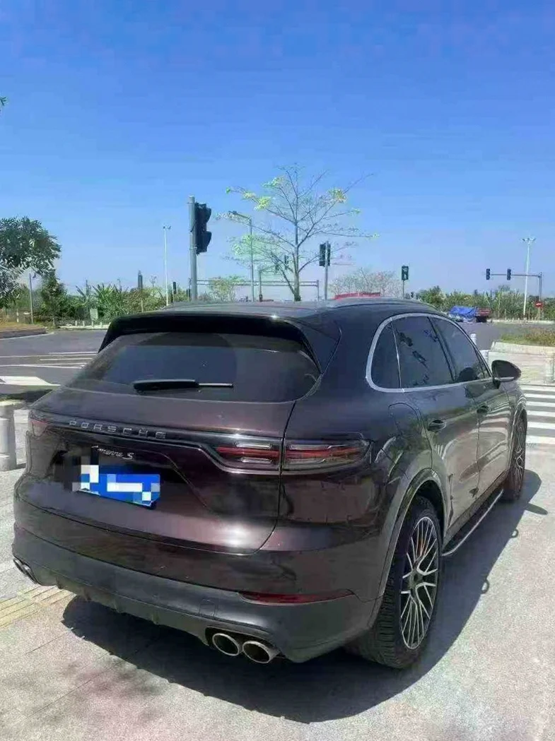 保时捷卡宴 内饰前排