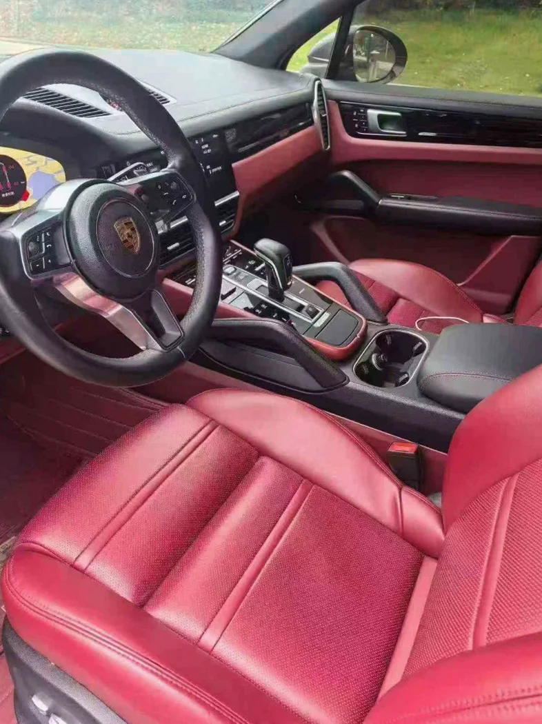 保时捷卡宴 后面外观二