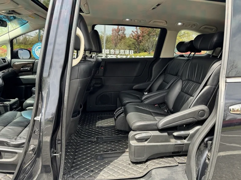 本田奥德赛 内饰前排