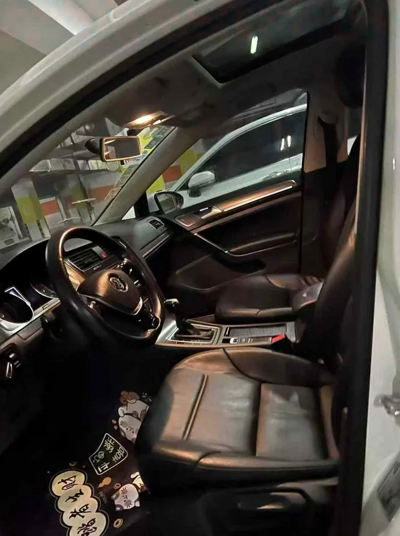 大众高尔夫 正面外观三