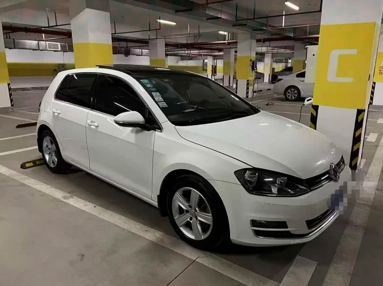 大众高尔夫 正面外观二