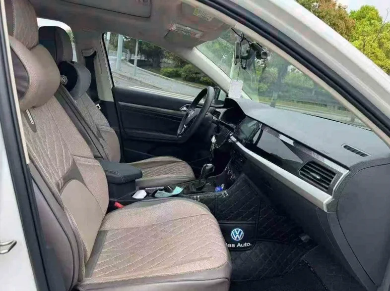 大众朗逸 后面外观三