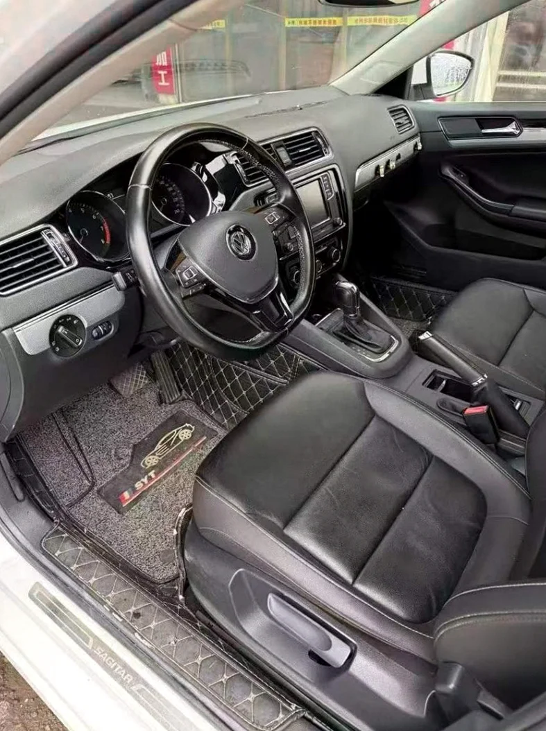 大众速腾 后面外观一