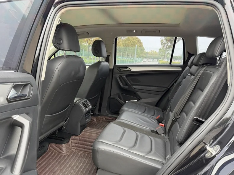 大众途观 后面外观二