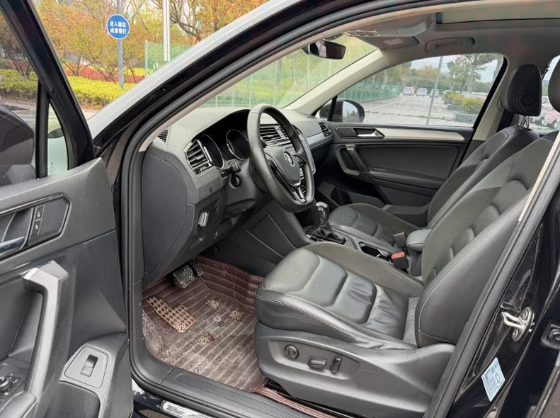 大众途观 内饰前排