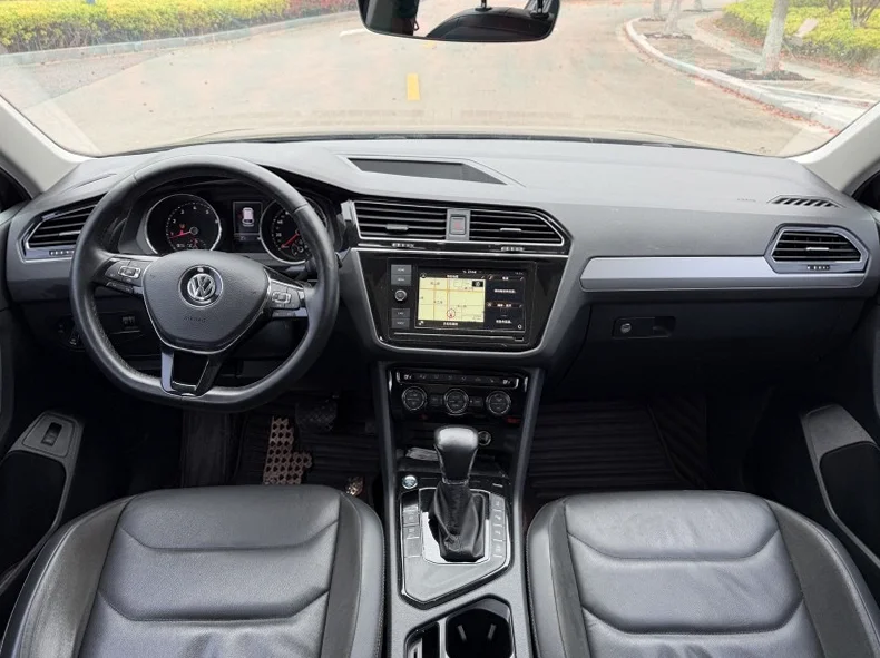 大众途观 后面外观一