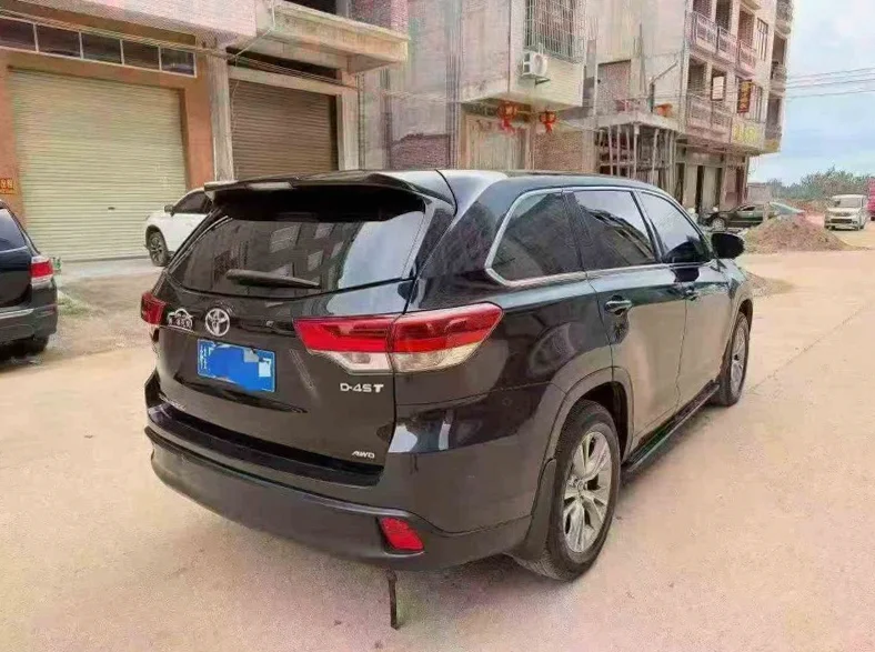 丰田汉兰达 内饰后排