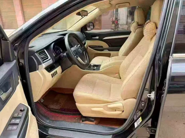 丰田汉兰达 后面外观一