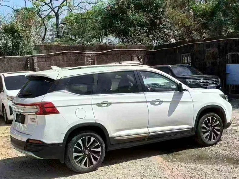 风行东风 驾驶室