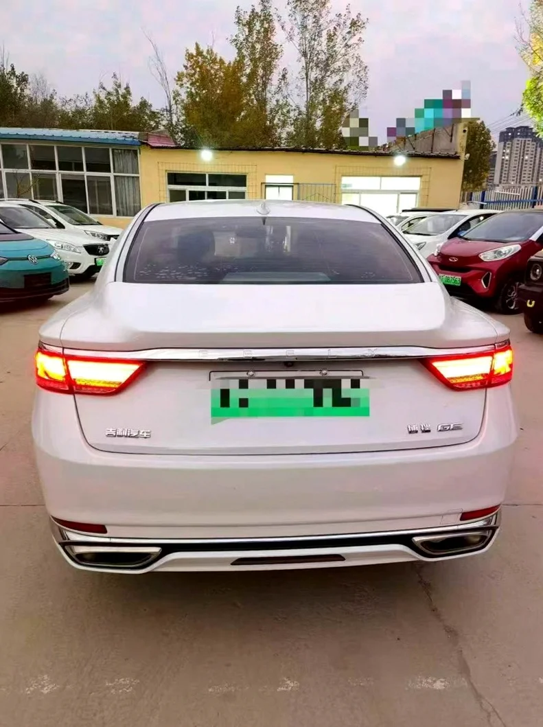 吉利博瑞 驾驶室