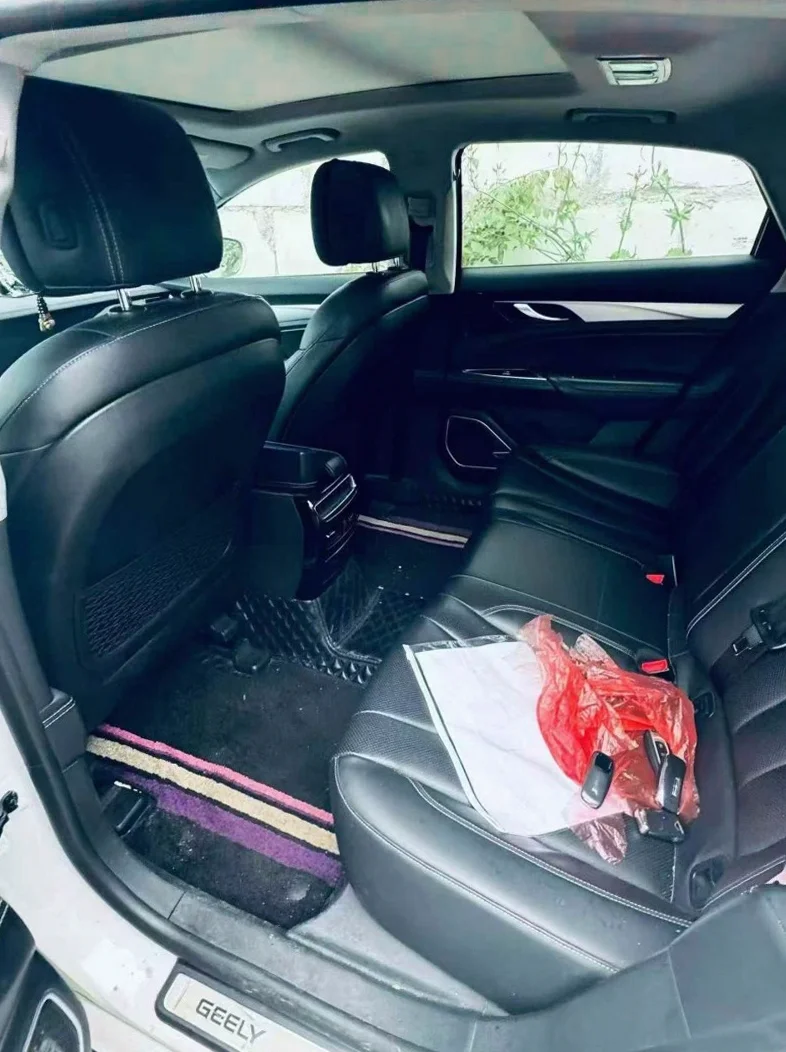 吉利博瑞 后面外观二