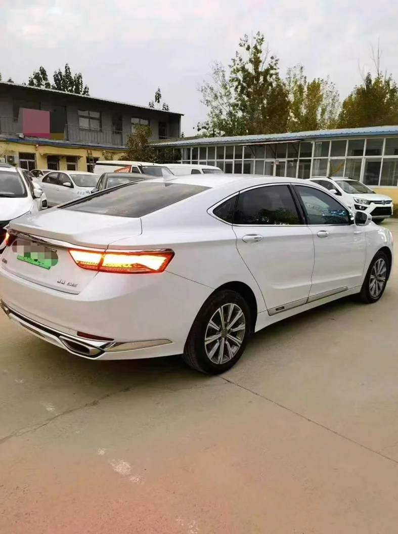 吉利博瑞 内饰前排