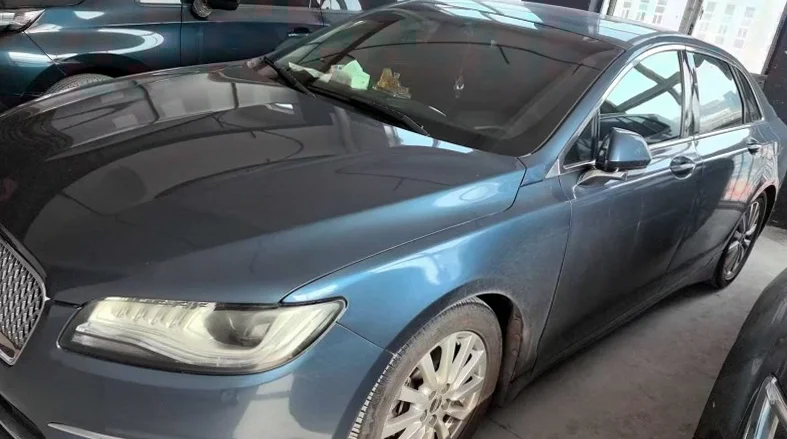 林肯MKZ 正面外观二