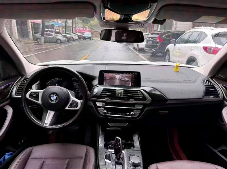 宝马X3 后面外观一