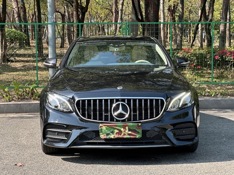 20年奔驰E300L运动时尚型