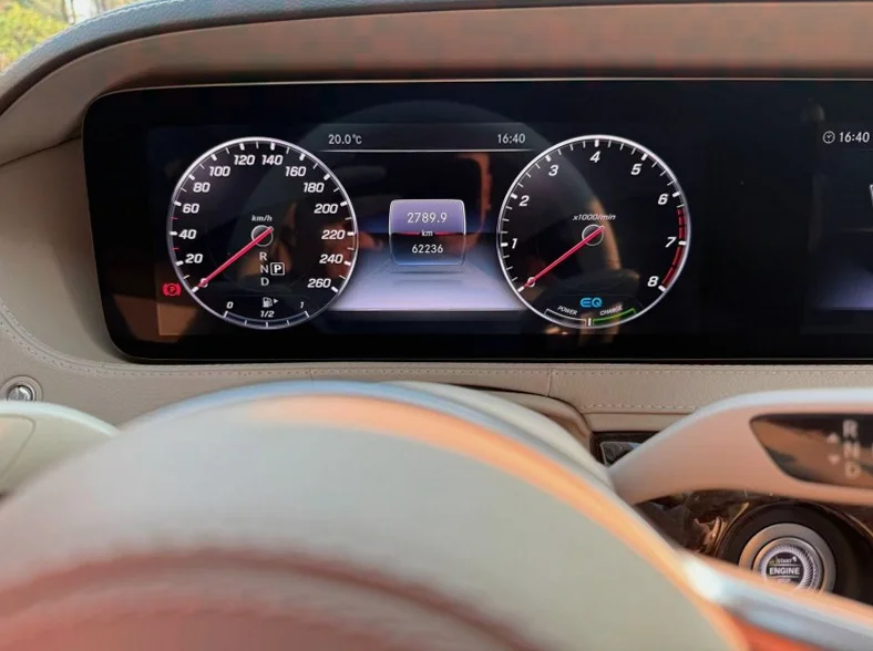 奔驰S 正面外观三