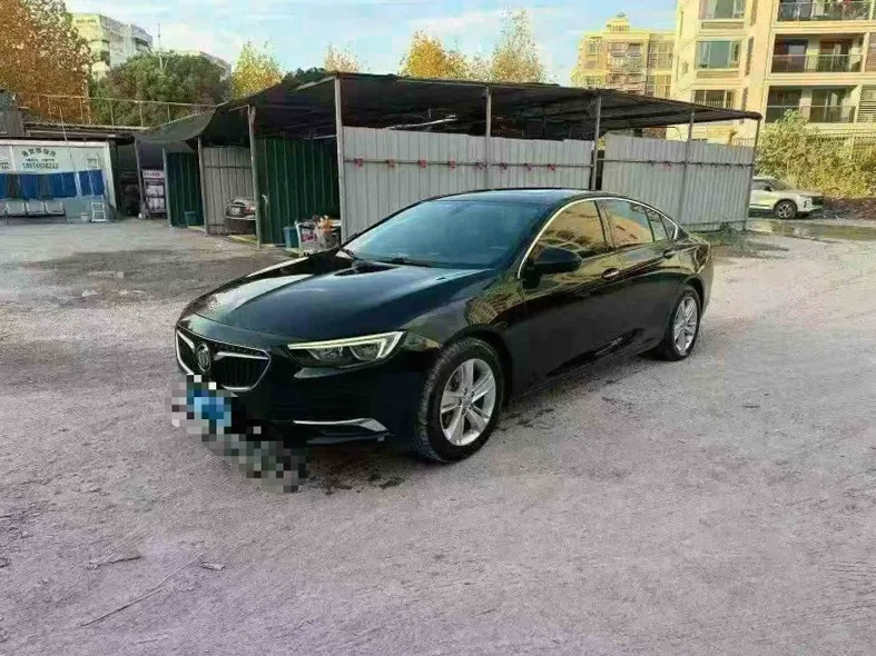 别克君威 正面外观三