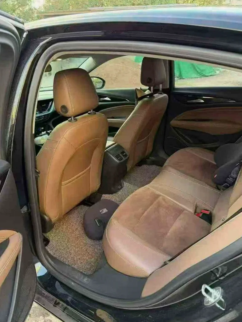 别克君威 后面外观二