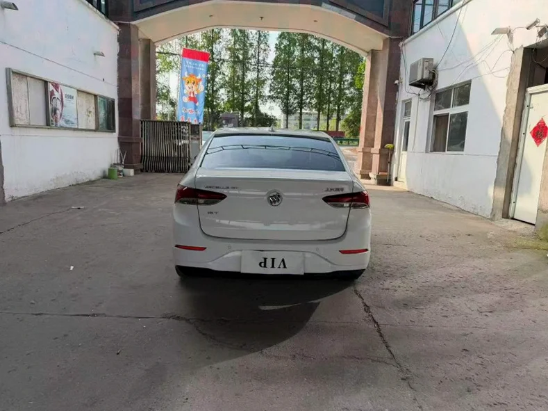 别克英朗 驾驶室