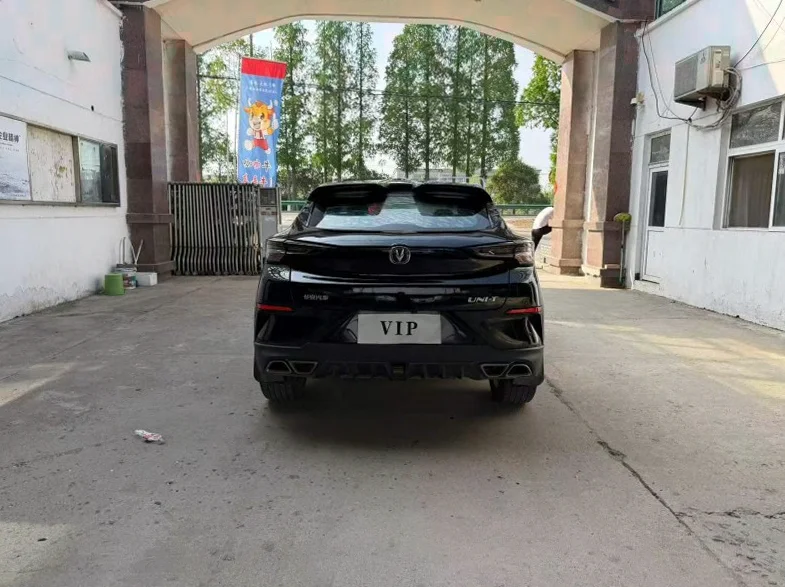 长安汽车UNI 驾驶室