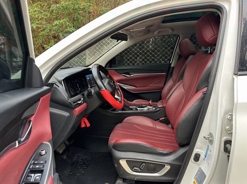 长安汽车CS75 后面外观三