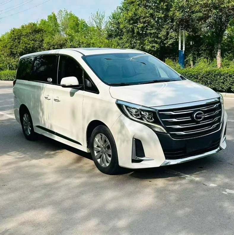 传祺M8 正面外观三