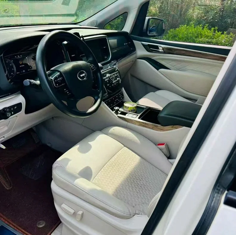 传祺M8 后面外观三