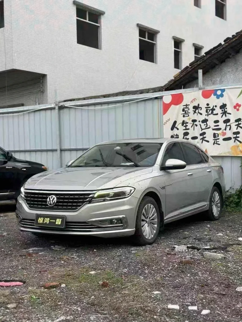 大众朗逸 正面外观三