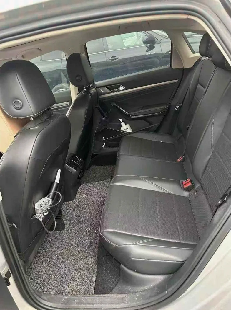 大众朗逸 内饰前排