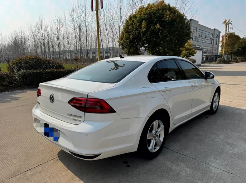 大众凌渡 后面外观一