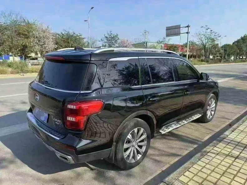 传祺GS8 内饰前排