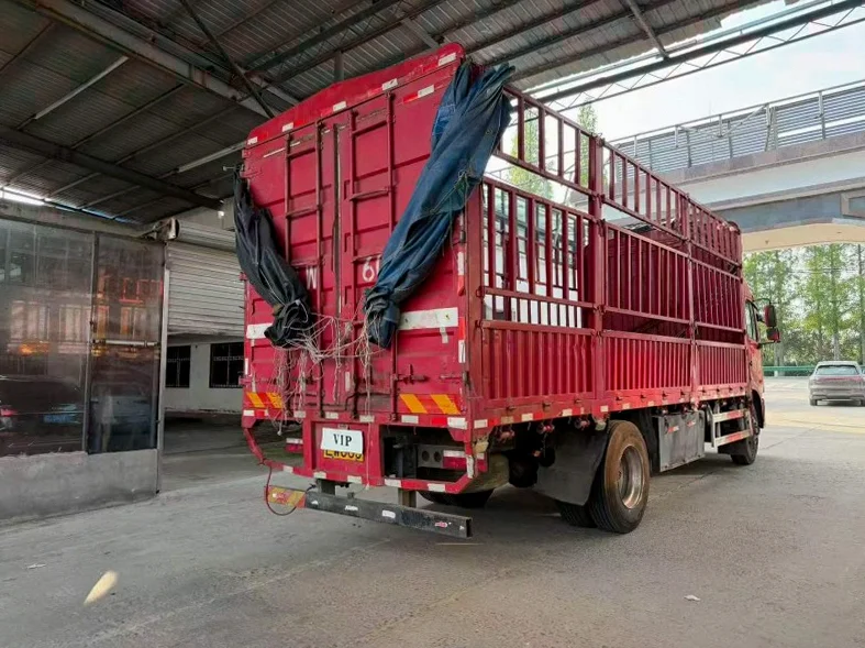 江淮戈尔法 内饰前排