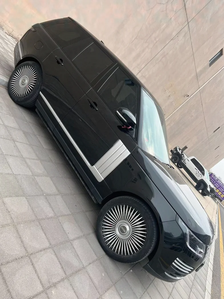 路虎揽胜行政 正面外观二