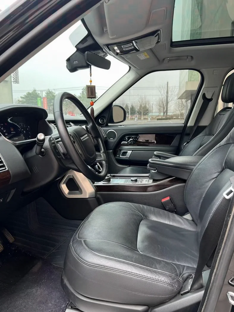 路虎揽胜行政 正面外观三