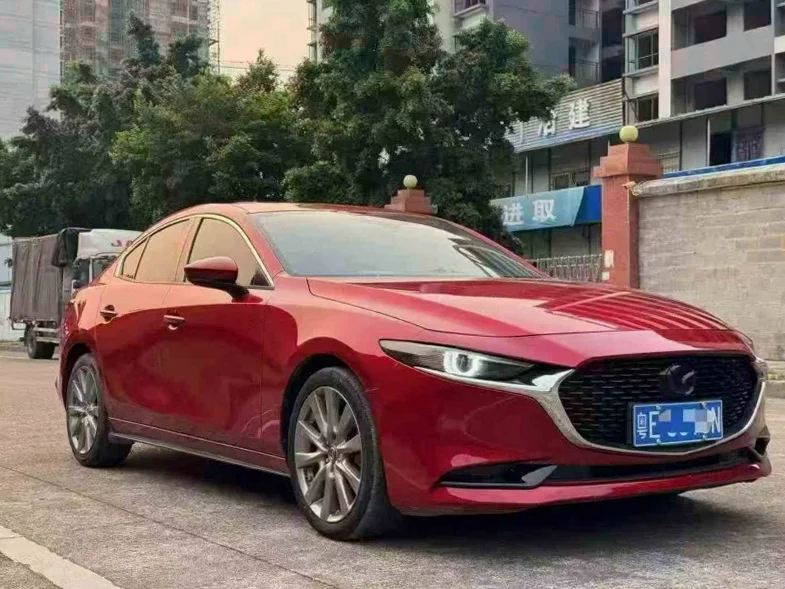 马自达昂克赛拉 正面外观三