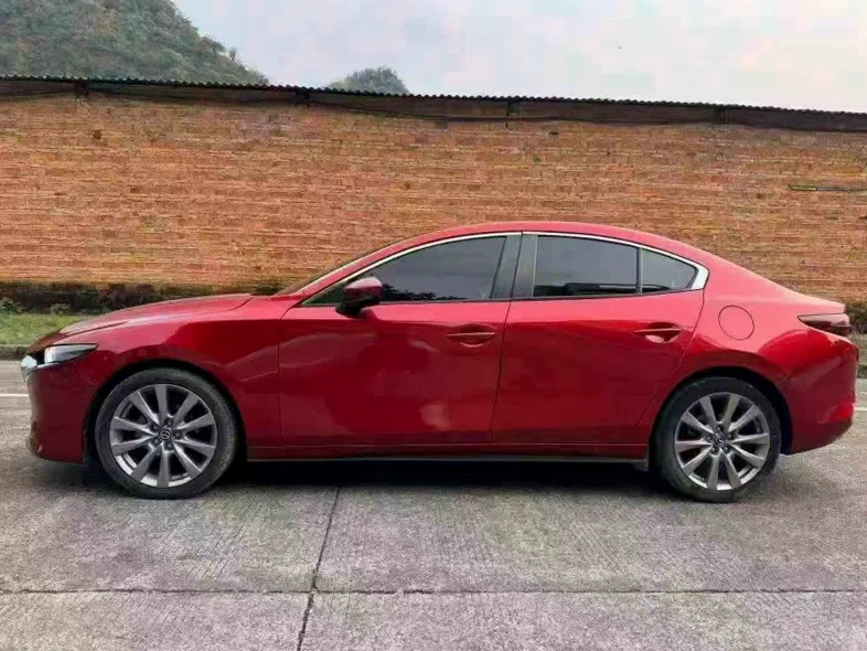 马自达昂克赛拉 后面外观二