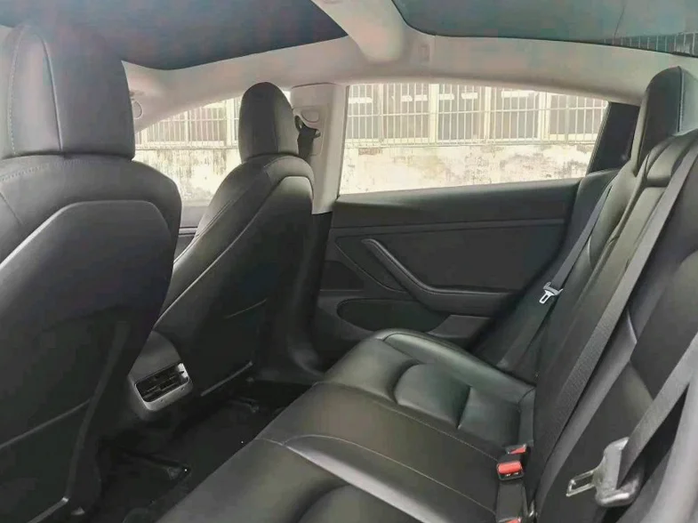 特斯拉MODEL 内饰前排