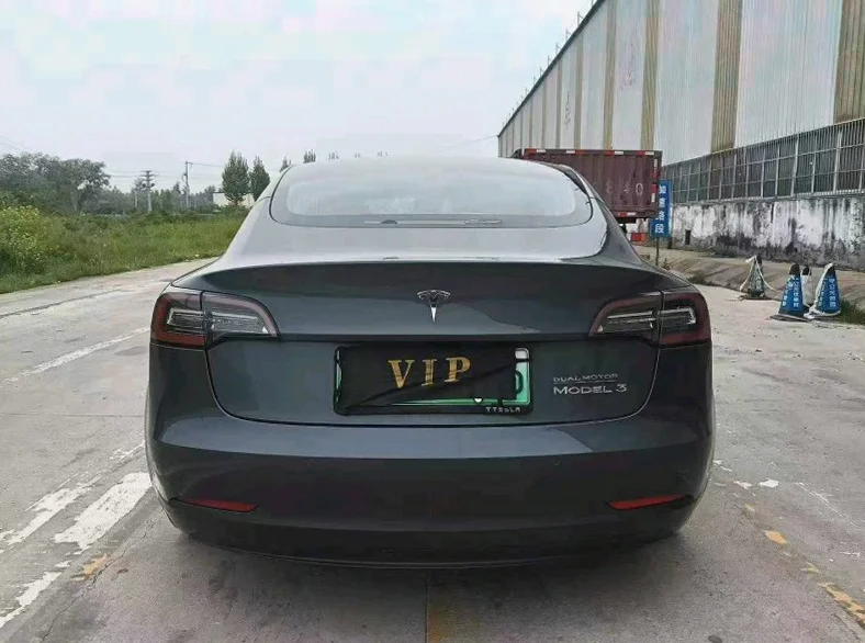 特斯拉MODEL 后面外观三